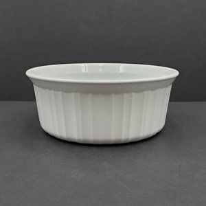 Corningware White Ribbed 1.6 Liter Casserole F-5-B Round Baking Dish